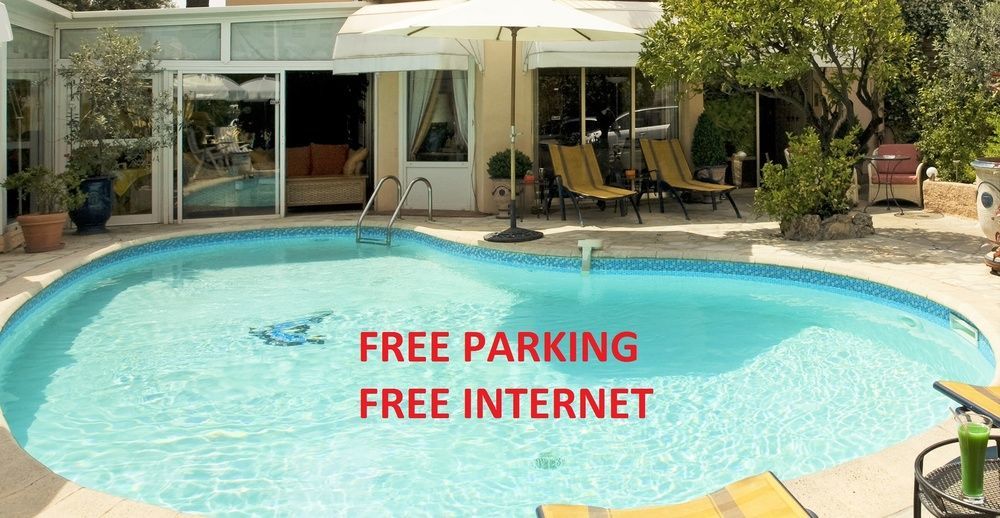 L'olivier - Piscine & Parking 3*