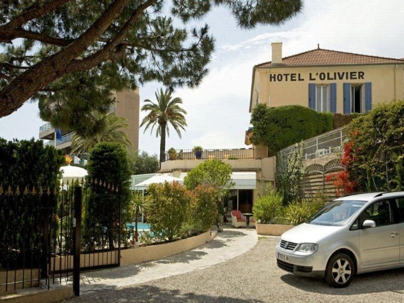 Hotel L'olivier - Piscine & Parking