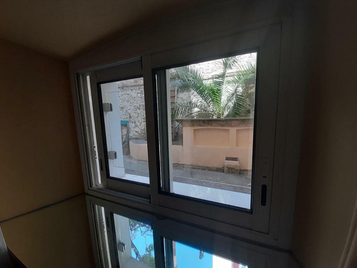L'olivier - Piscine & Parking Hotel 3*